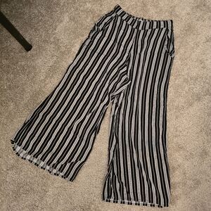 Hollister Black And White Striped Pants, XS